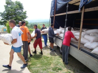 Помоћ Младеновчана заједници Земља живих