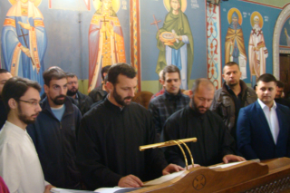 Света Архијерејска Литургија у храму Светог великомученика Димитрија Света Архијерејска Литургија у храму Светог великомученика Димитрија