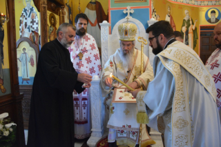Sveta arhijerejska liturgija u selu Rudovci Sveta arhijerejska liturgija u selu Rudovci