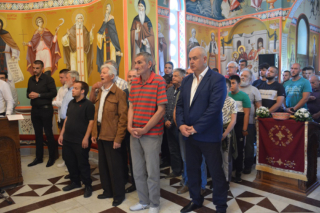 Sveta arhijerejska liturgija u selu Rudovci Sveta arhijerejska liturgija u selu Rudovci