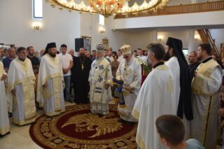 Arhijerejska liturgija u Petki